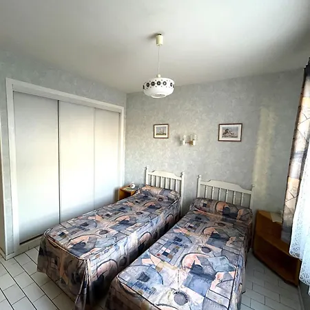 Lejlighed Rez-de-jardin Confortable Avec Terrasse Proche Plage, Parking Prive - Fr-1-837-62